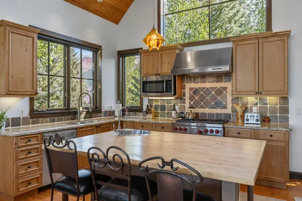 $5,195,000 | 209 Knoll Estates Drive, Mountain Village, CO 81435