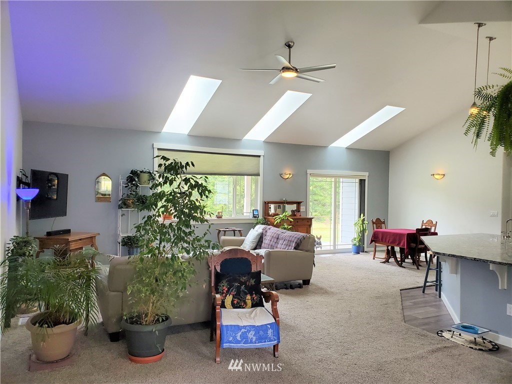 13 Southeast Ashley Road Shelton, WA 98584 - Photo 3 of 34 Gallery Image 3