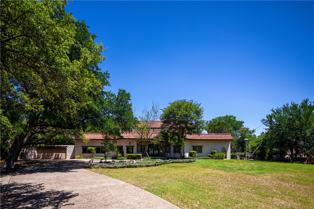 716 North Commons Ford Road Austin, TX 78733 - Photo 1 of 1