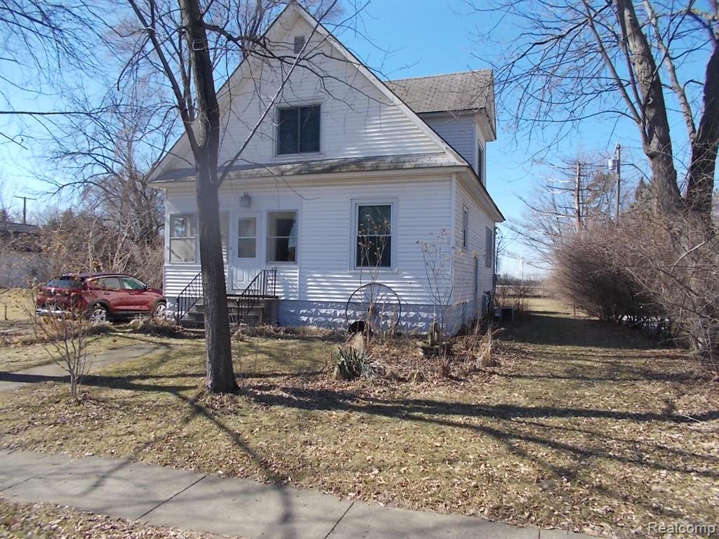 3739 North Main Street Akron, MI 48701 - Photo 3 of 31