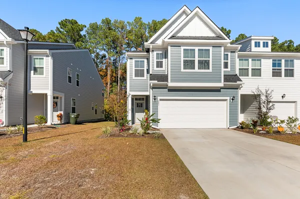 $364,000 | 581 Trotters Lane, Moncks Corner, SC 29461