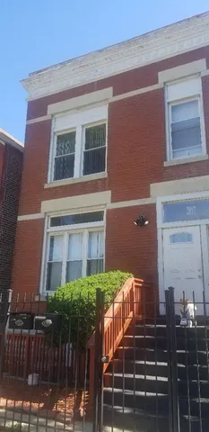 $375,000 | 2917 West Monroe Street, Chicago, IL 60612