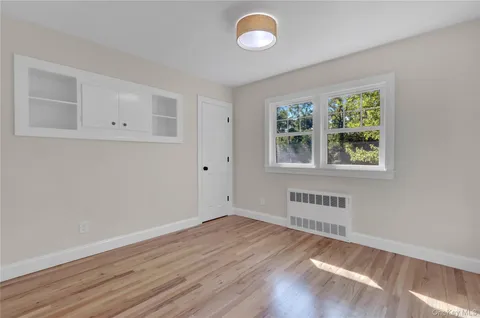 $1,475,000 | 19 Millford Drive, Locust Valley, NY 11560