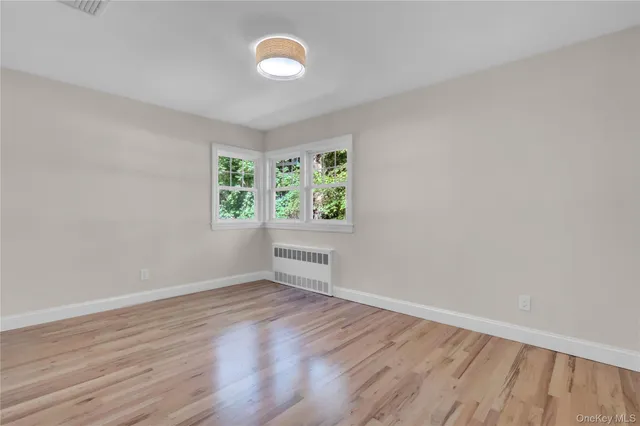 $1,475,000 | 19 Millford Drive, Locust Valley, NY 11560