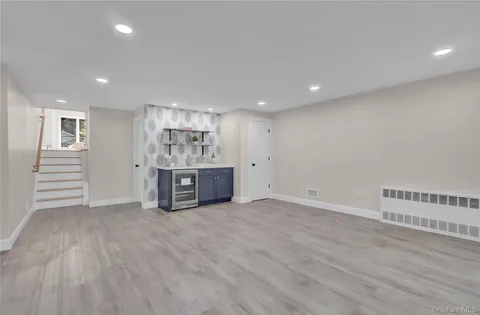 $1,475,000 | 19 Millford Drive, Locust Valley, NY 11560