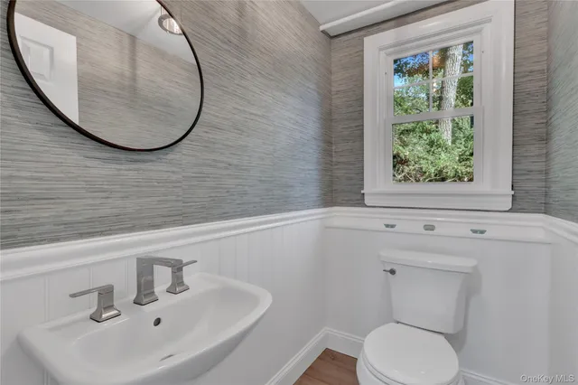 $1,475,000 | 19 Millford Drive, Locust Valley, NY 11560