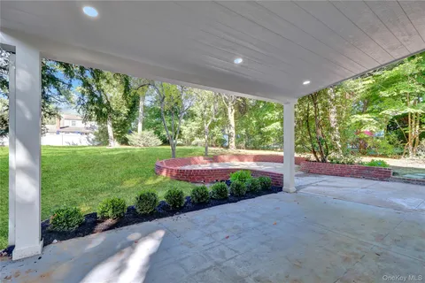 $1,475,000 | 19 Millford Drive, Locust Valley, NY 11560