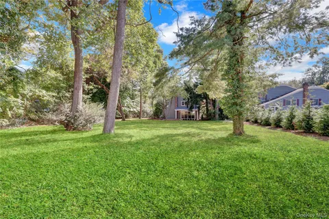 $1,475,000 | 19 Millford Drive, Locust Valley, NY 11560