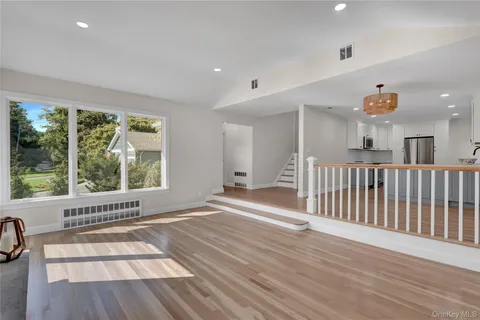 $1,475,000 | 19 Millford Drive, Locust Valley, NY 11560