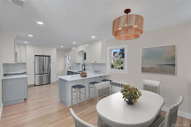 $1,475,000 | 19 Millford Drive, Locust Valley, NY 11560