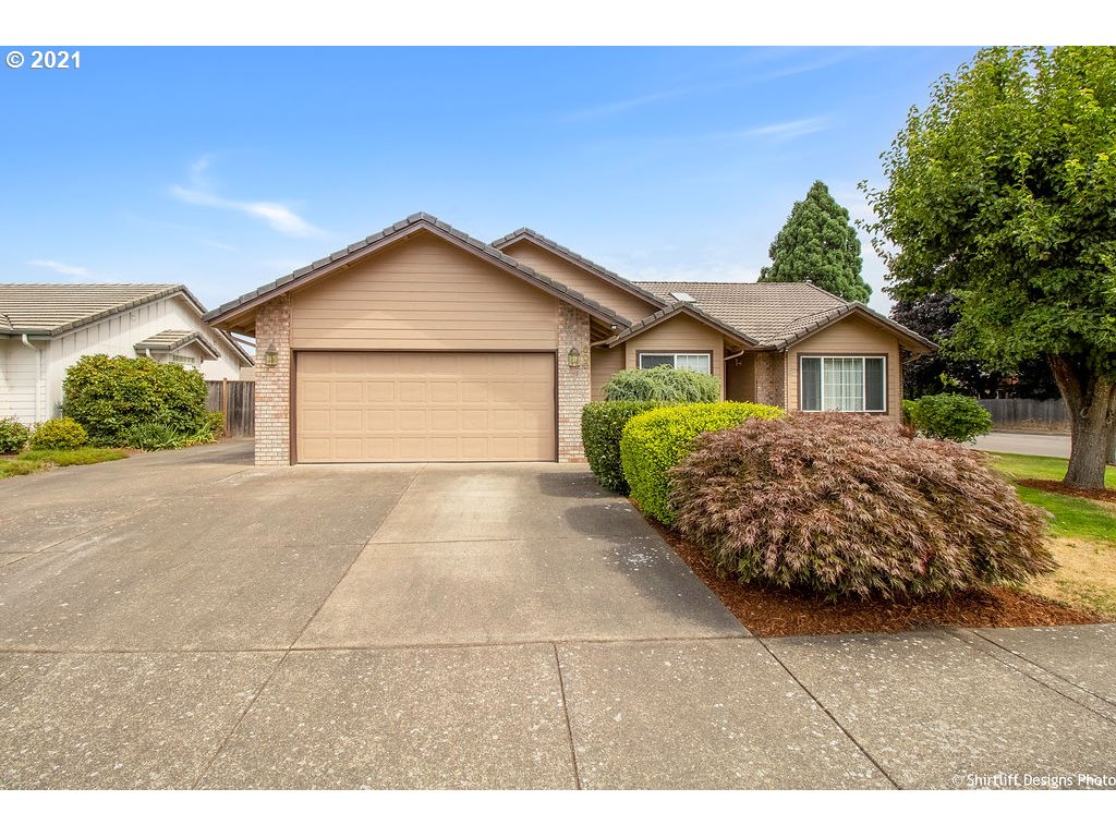 806 Diamond Street Springfield, OR 97477 - Photo 2 of 31