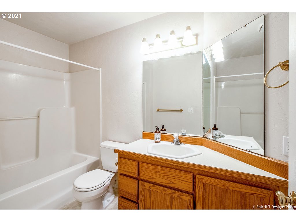 806 Diamond Street Springfield, OR 97477 - Photo 28 of 31