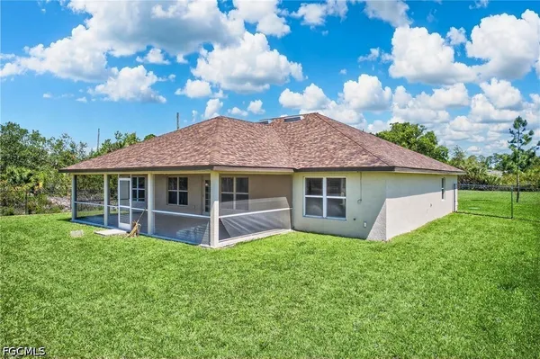 $485,000 | 533 Willowbrook Drive, Lehigh Acres, FL 33972