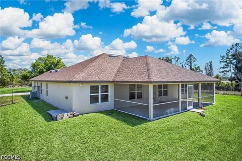 $485,000 | 533 Willowbrook Drive, Lehigh Acres, FL 33972