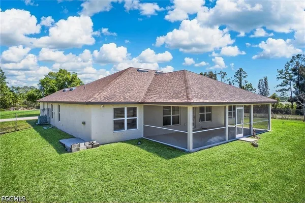 $485,000 | 533 Willowbrook Drive, Lehigh Acres, FL 33972