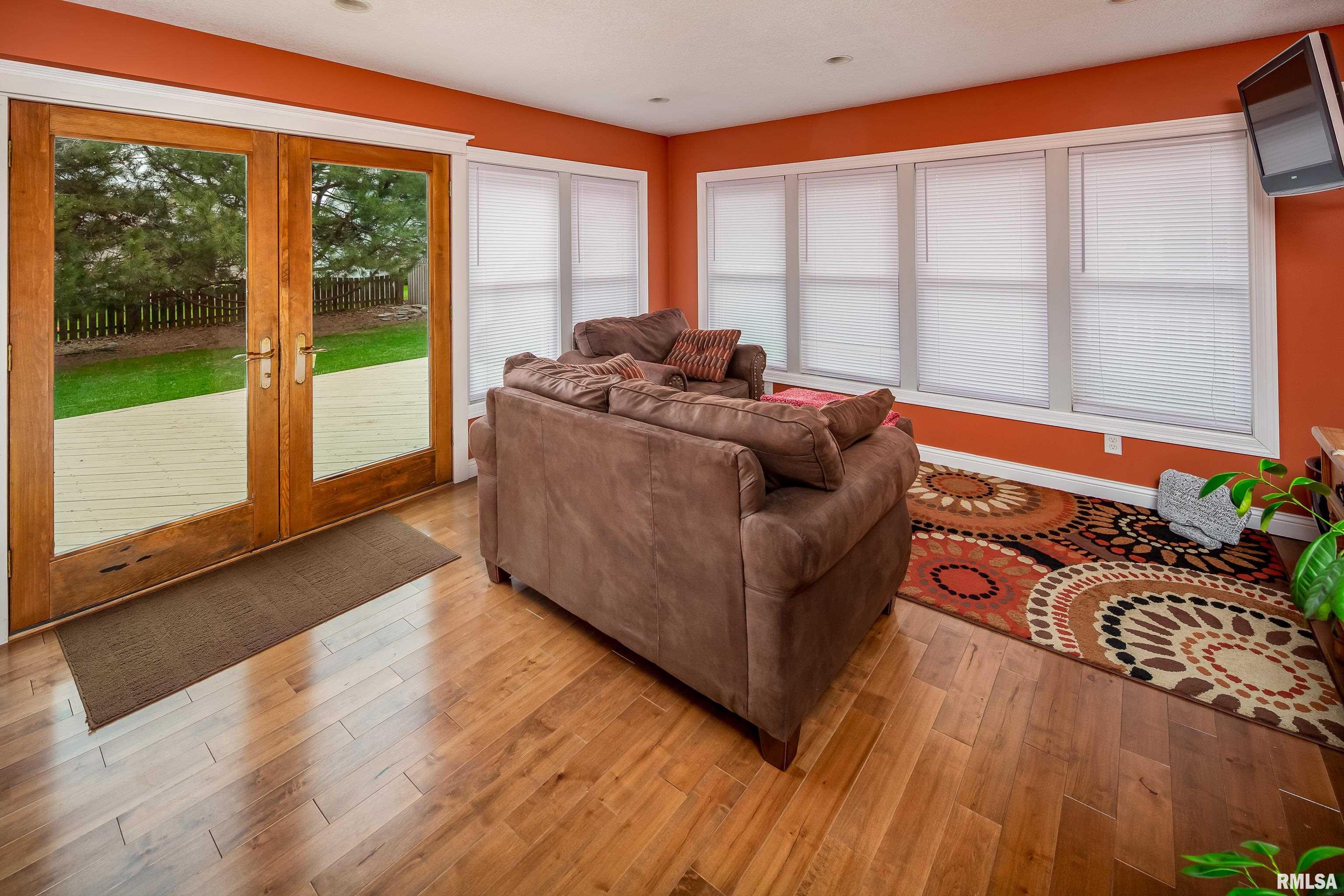 5071 Fox Ridge Road Bettendorf, IA 52722 - Photo 15 of 21 Gallery Image 15