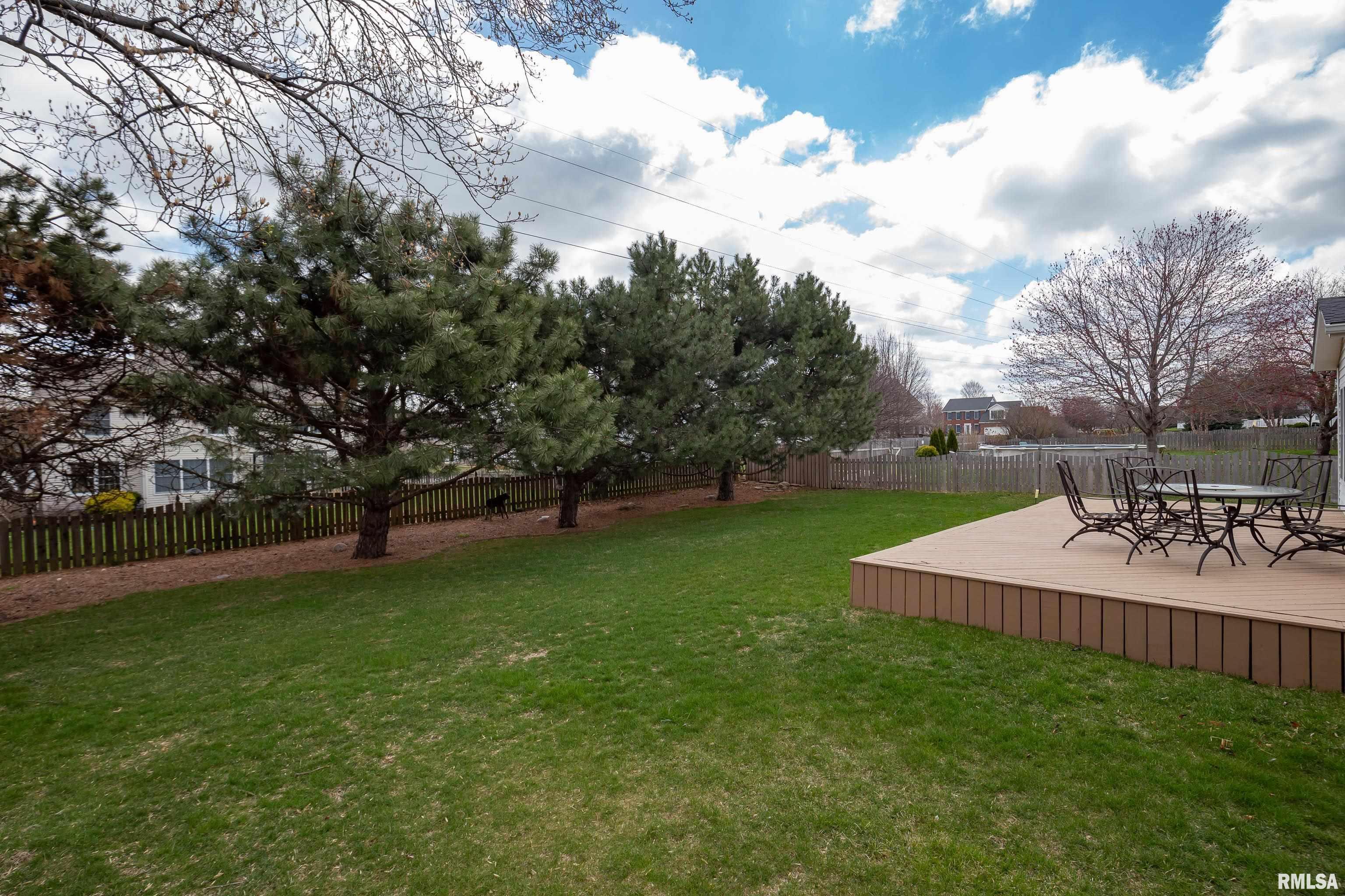 5071 Fox Ridge Road Bettendorf, IA 52722 - Photo 4 of 21 Gallery Image 4