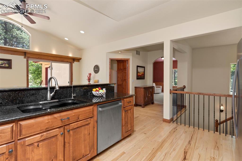 18525 Glenthorne Lane Monument, CO 80132 - Photo 14 of 50