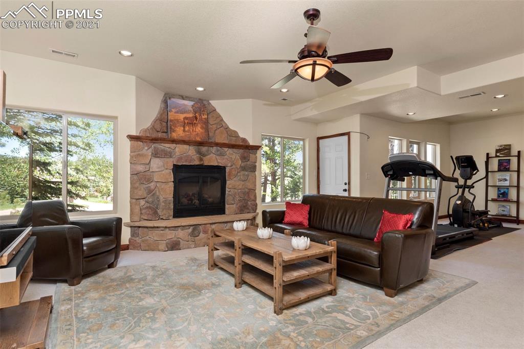 18525 Glenthorne Lane Monument, CO 80132 - Photo 25 of 50