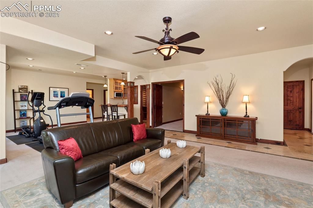 18525 Glenthorne Lane Monument, CO 80132 - Photo 27 of 50