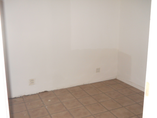 1019 West 69th Street Chicago, IL 60621 - Photo 5 of 17 a view of a small space