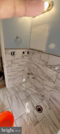 a view of parking area