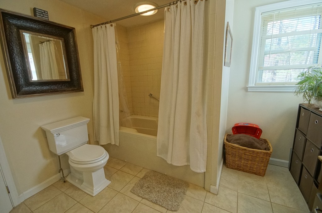 35 Anthony Road Tewksbury, MA 01876 - Photo 19 of 26 Gallery Image 19
