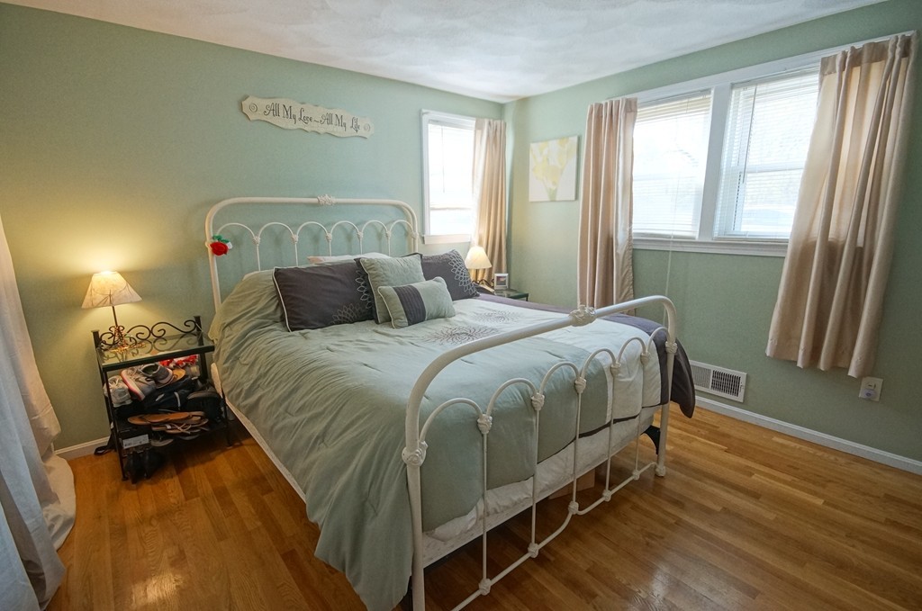 35 Anthony Road Tewksbury, MA 01876 - Photo 20 of 26 Gallery Image 20