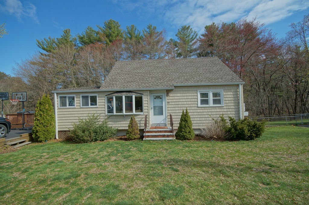 35 Anthony Road Tewksbury, MA 01876 - Photo 3 of 26 Gallery Image 3