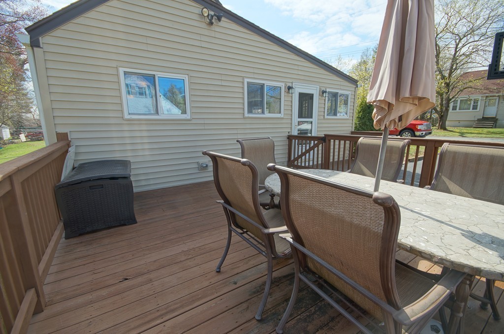 35 Anthony Road Tewksbury, MA 01876 - Photo 5 of 26 Gallery Image 5