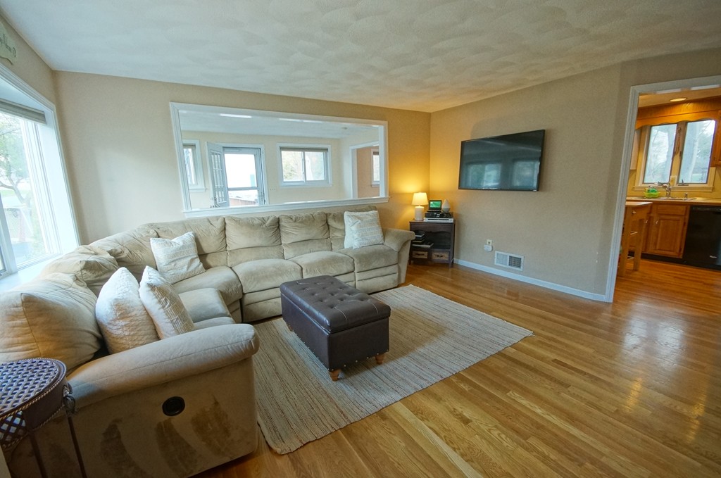 35 Anthony Road Tewksbury, MA 01876 - Photo 7 of 26 Gallery Image 7