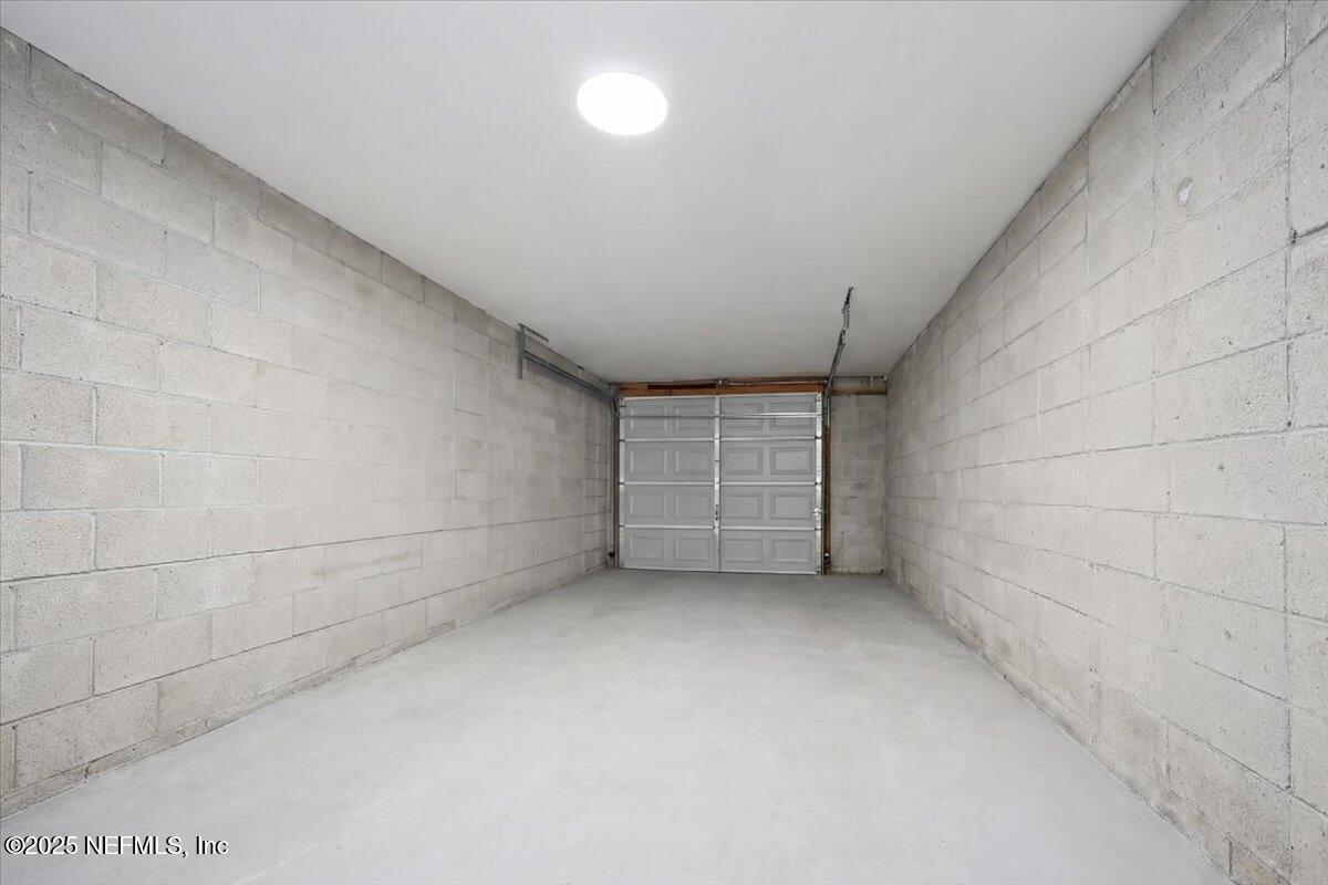 367 7th Street Atlantic Beach, FL 32233 - Photo 20 of 25 a view of empty room