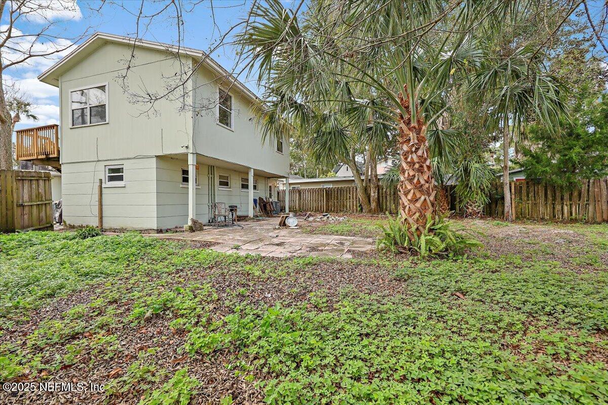 367 7th Street Atlantic Beach, FL 32233 - Photo 21 of 25 a house view with a outdoor space