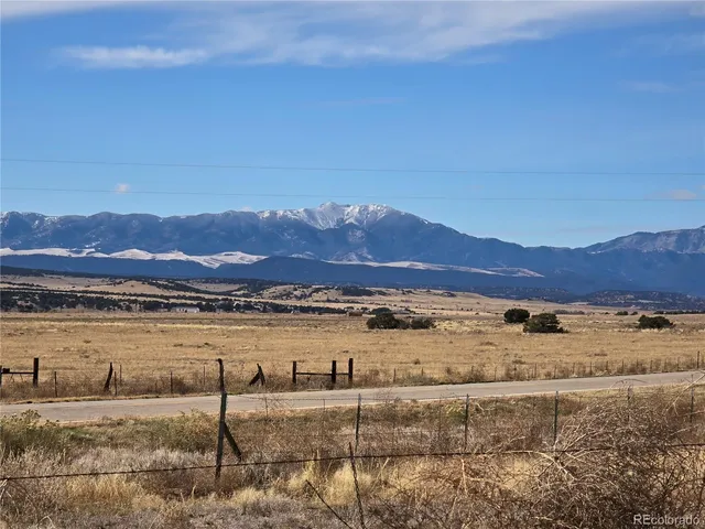 a view of an ocean and a mountain view