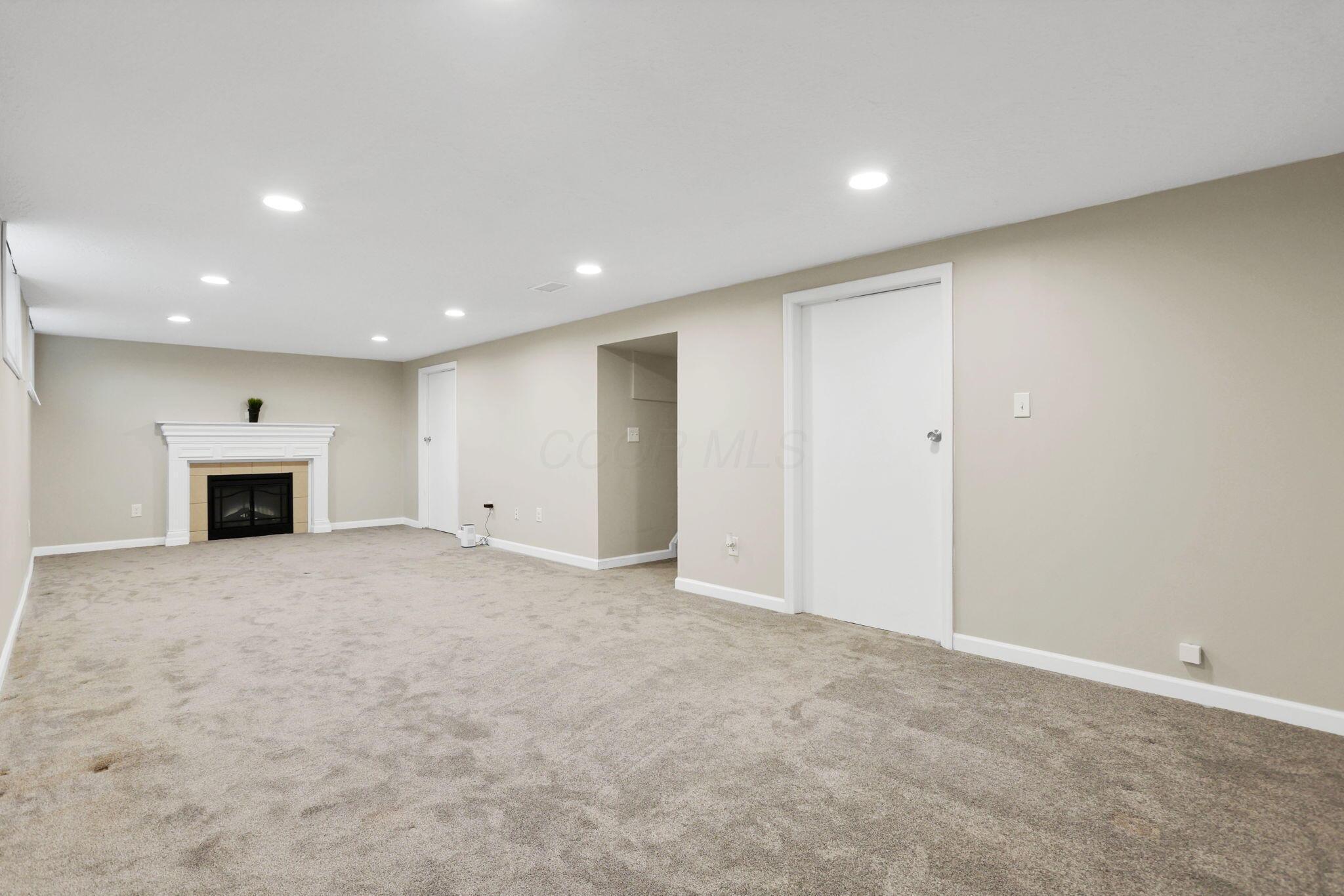 2152 Brookfield Road Columbus, OH 43229 - Photo 24 of 30 17-web-or-mls-7W3A3739