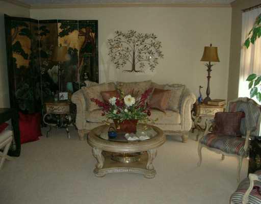 132 Rocky Ridge Road Bethel Park, PA 15102 - Photo 3 of 8 Gallery Image 3