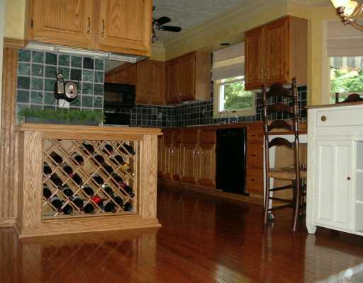 132 Rocky Ridge Road Bethel Park, PA 15102 - Photo 4 of 8 Gallery Image 4