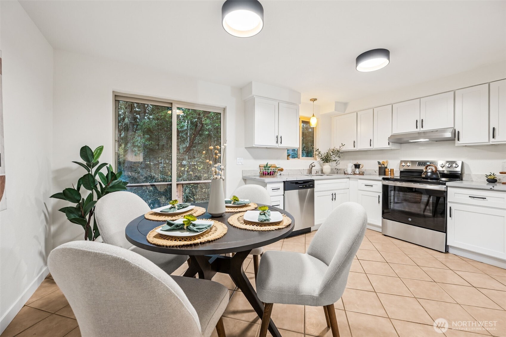 13607 97th Avenue Northwest Gig Harbor, WA 98329 - Photo 6 of 23