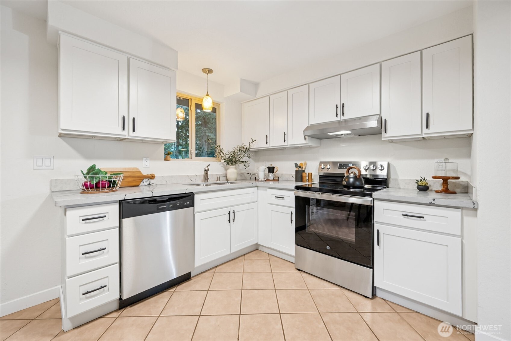 13607 97th Avenue Northwest Gig Harbor, WA 98329 - Photo 8 of 23