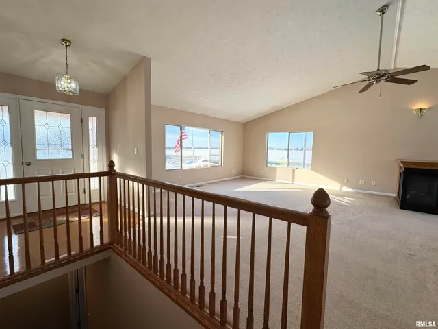 $300,000 | 1200 Grand Avenue, Macomb, IL 61455