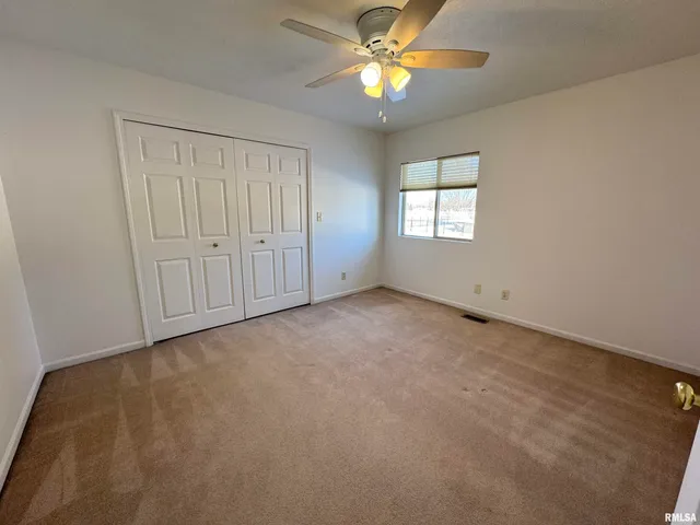 $300,000 | 1200 Grand Avenue, Macomb, IL 61455