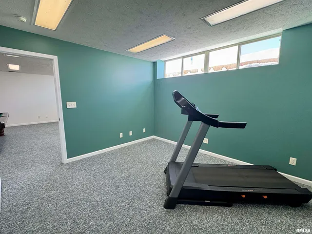 $300,000 | 1200 Grand Avenue, Macomb, IL 61455