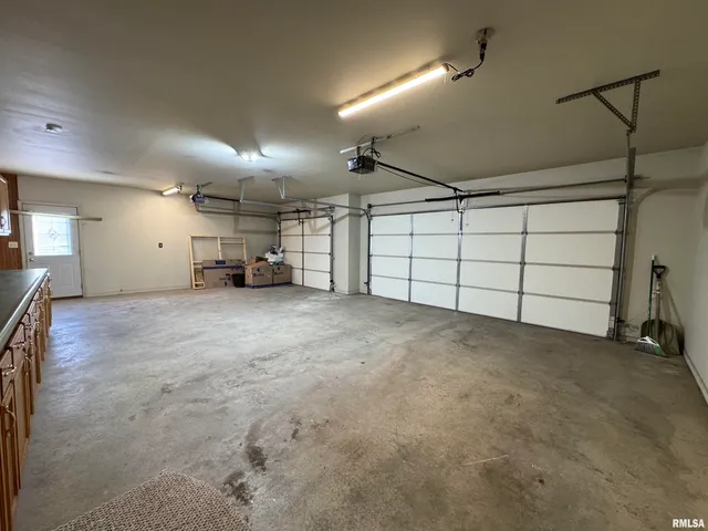 $300,000 | 1200 Grand Avenue, Macomb, IL 61455