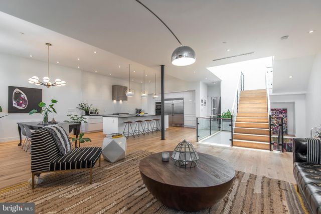 $1,200,000 | 926 Mountain Street, Philadelphia, PA 19148