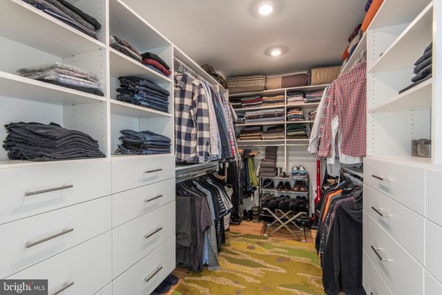 $1,200,000 | 926 Mountain Street, Philadelphia, PA 19148