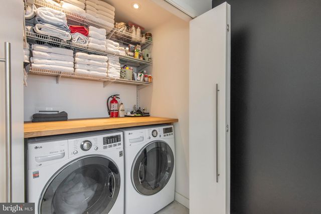 $1,200,000 | 926 Mountain Street, Philadelphia, PA 19148