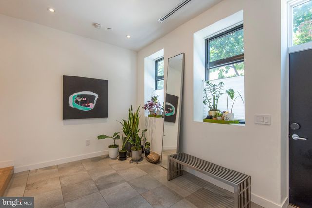 $1,200,000 | 926 Mountain Street, Philadelphia, PA 19148