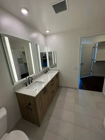 $6,752 | 350 North Canal Street, Unit 3304, Chicago, IL 60654