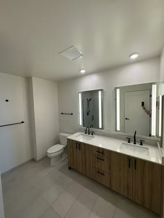 $6,752 | 350 North Canal Street, Unit 3304, Chicago, IL 60654