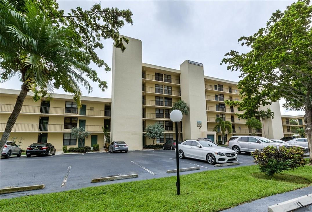 6 Royal Palm Way, Unit 507 Boca Raton, FL 33432 - Photo 23 of 24 Photo 23
